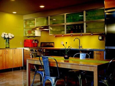 At Home in the Future: An Urban Warehouse Renovation Image